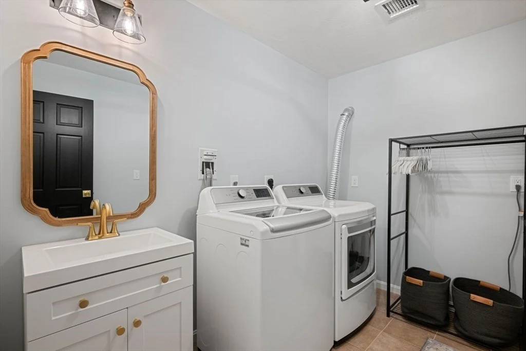 Photo of 3 Opal Cir