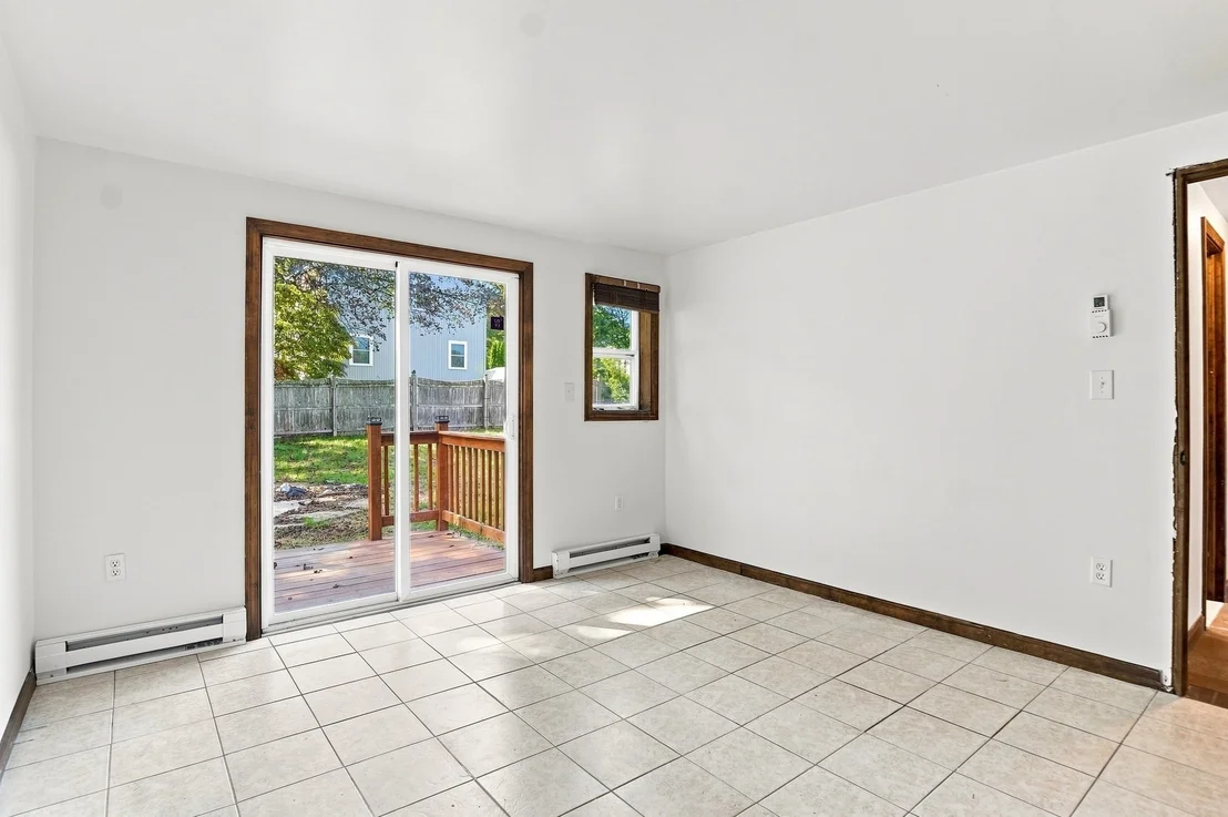 Photo of 65 Paris Avenue