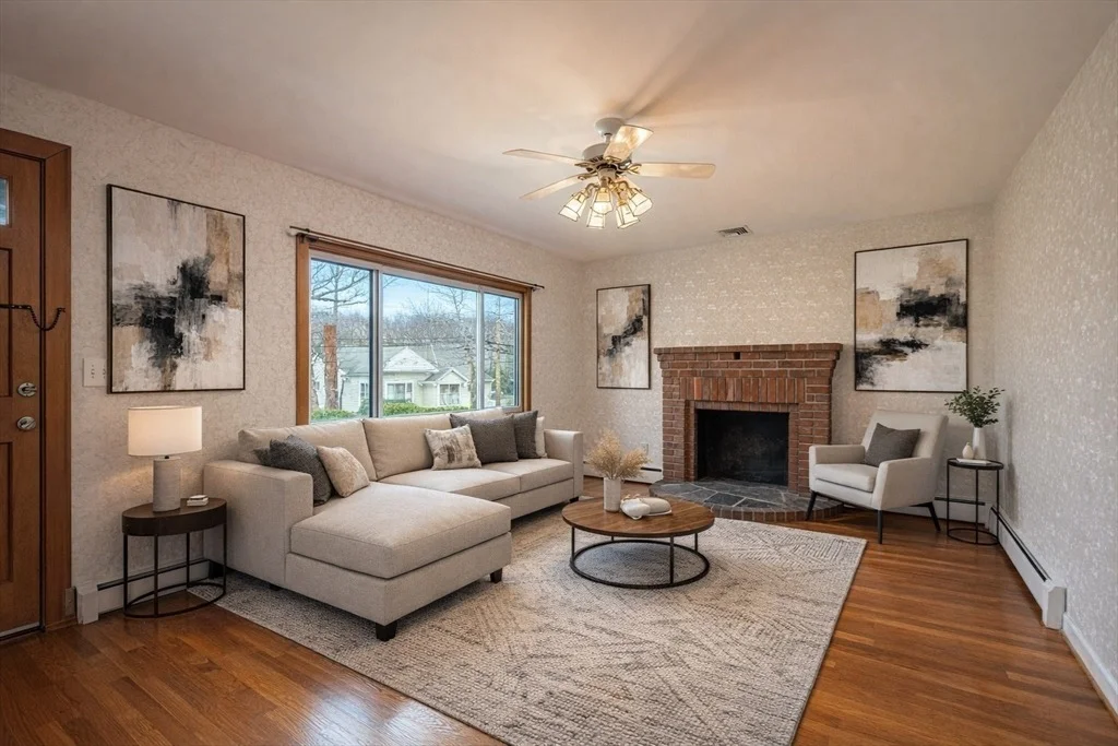 Photo of 7 Cedarcrest Rd