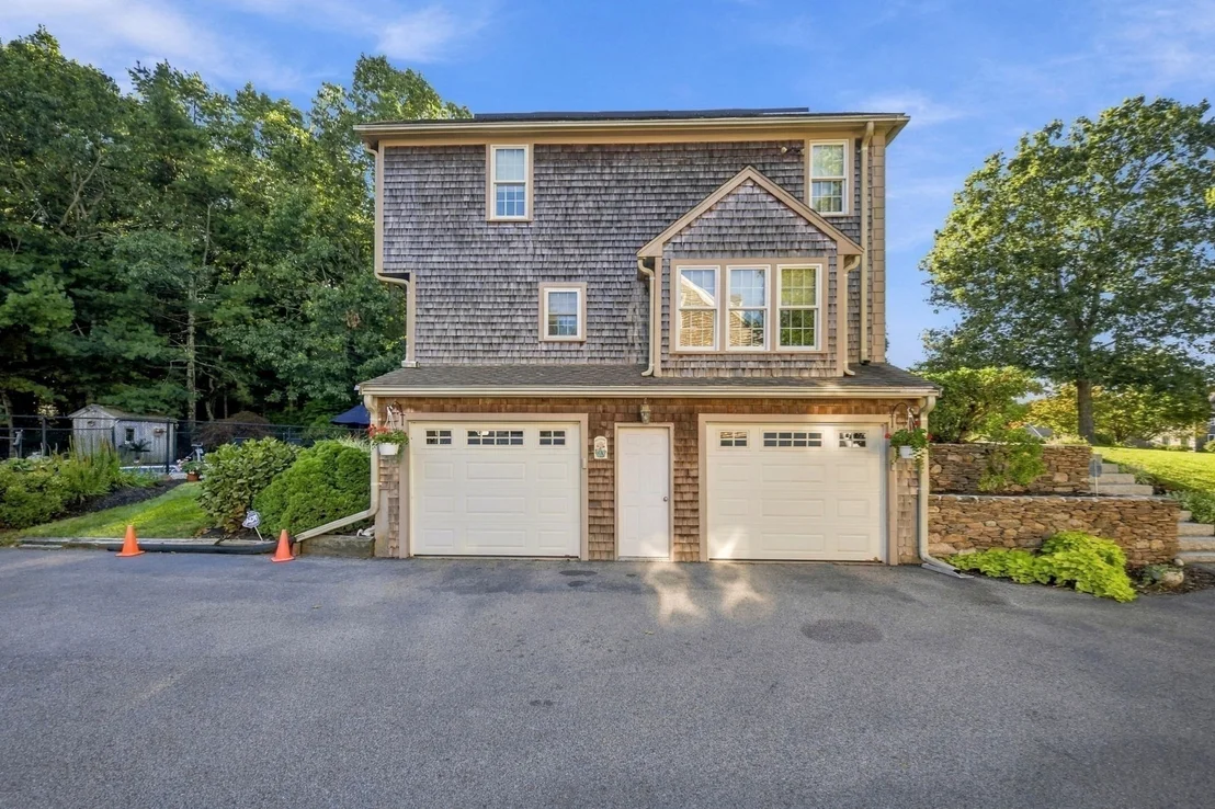 Photo of 150 Fairways Edge Dr
