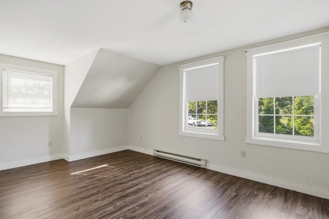 Photo of 355 Tyler St
