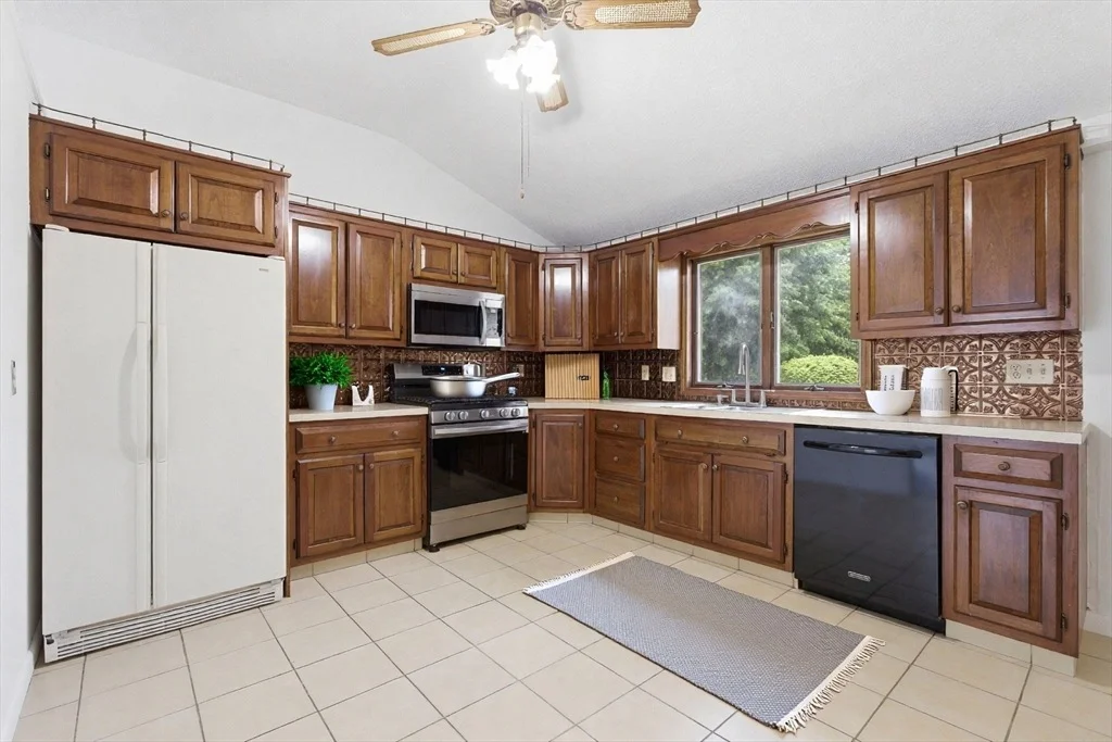 Photo of 97 Treetop Ave