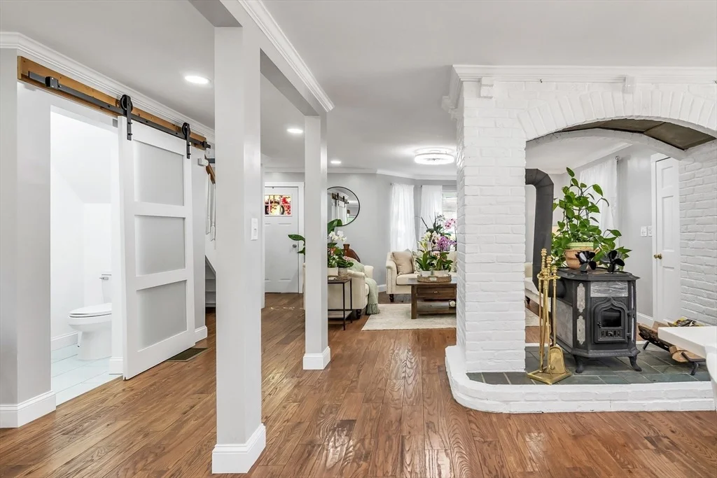Photo of 287 Andover St