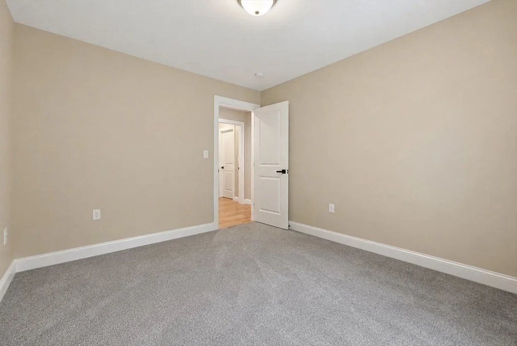 Photo of 74 King Philip Rd