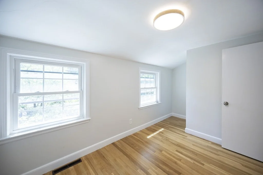 Photo of 88 Fox Meadow Ln