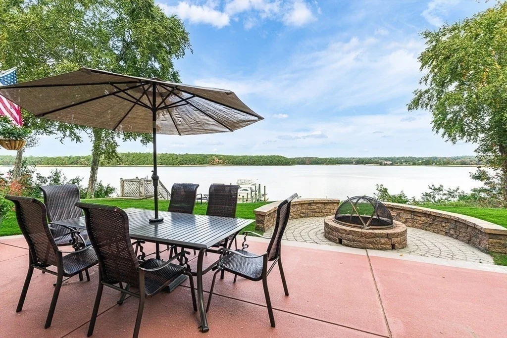 Photo of 43 Cliff Dr