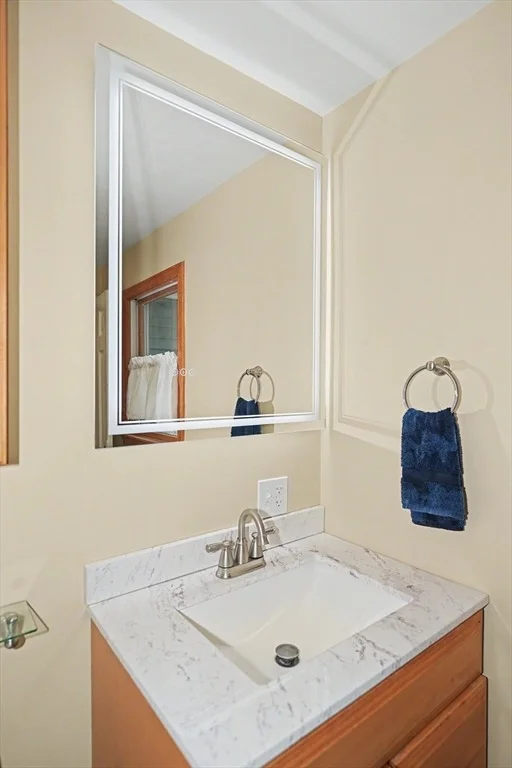 Photo of 42 Cherlyn Dr