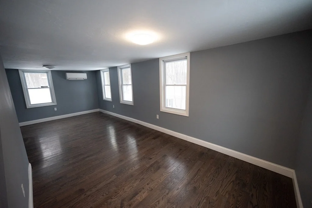 Photo of 121 Spring St