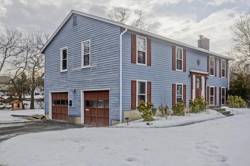 Photo of 11 Claren Dr