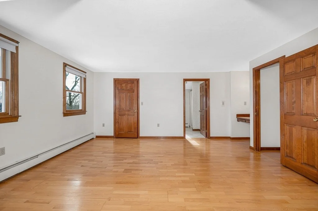 Photo of 287 Fox Ave