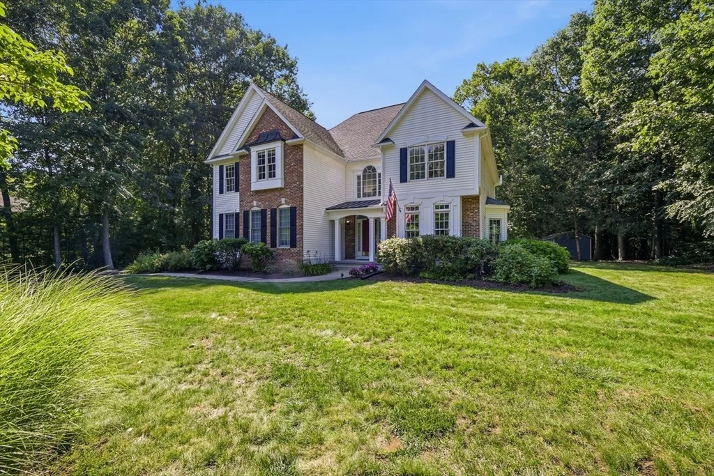 Photo of 19 Laurel Ridge Road