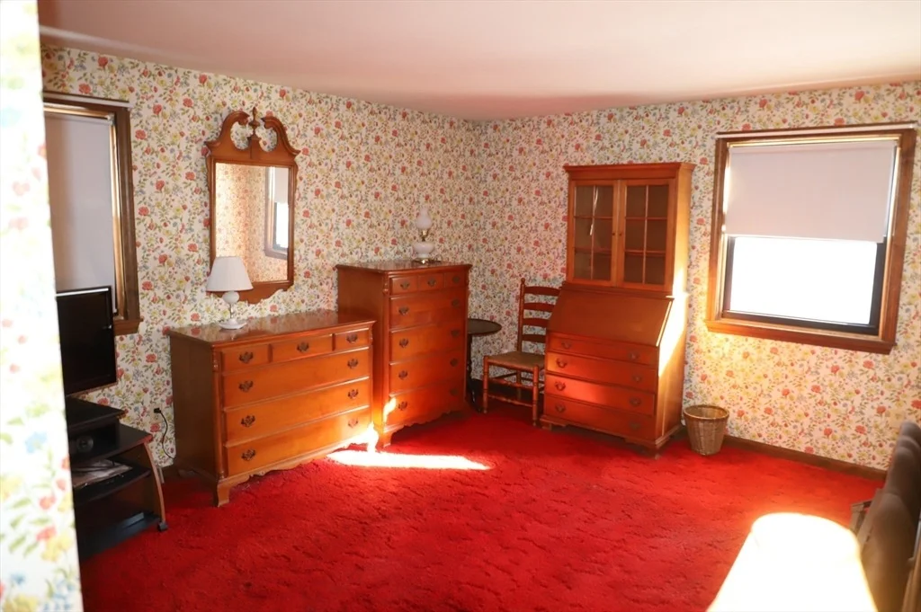 Photo of 208 Tamarack Drive