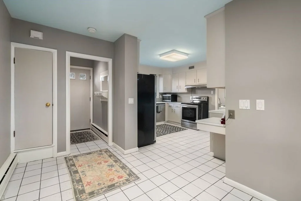 Photo of 95 Zenith Dr