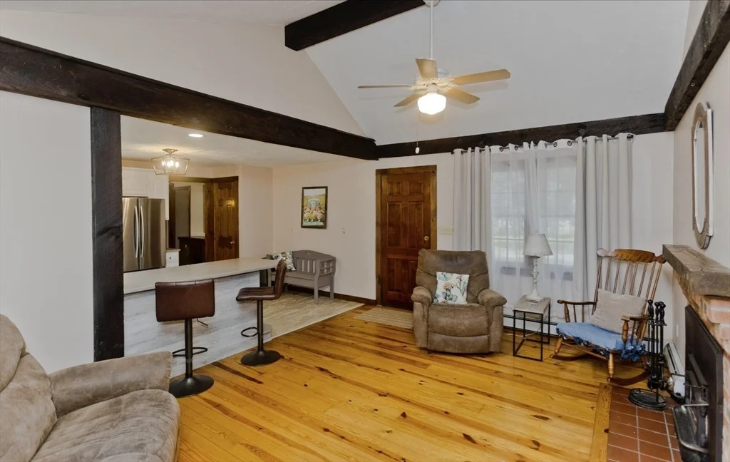 Photo of 4 Caroline Cir