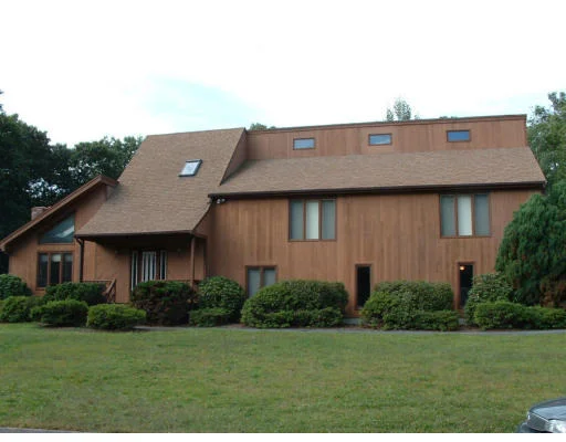 Photo of 38 Manomet
