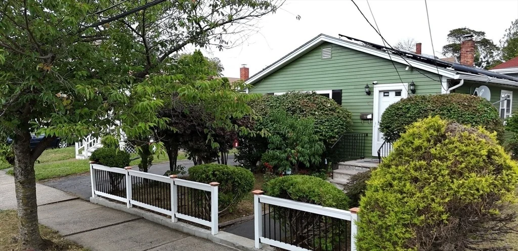 Photo of 64 Allerton St