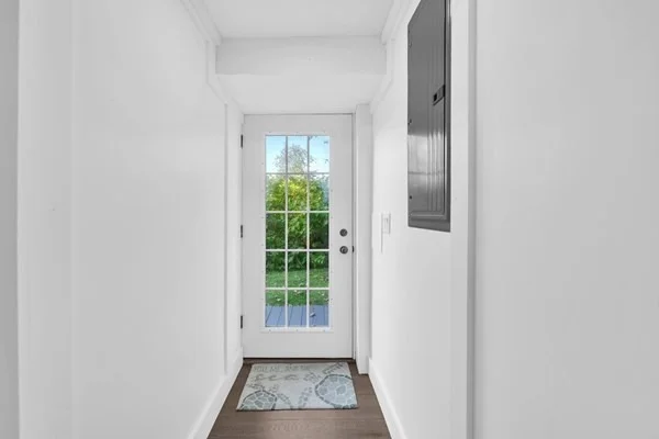 Photo of 35 Holbrook Ave