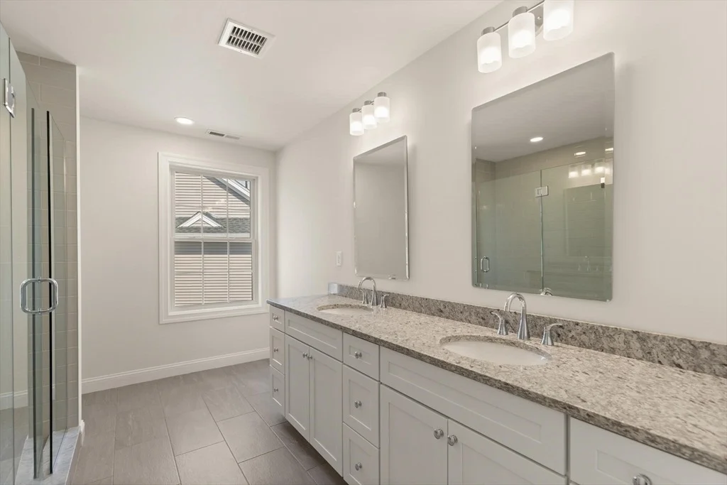 Photo of 66 3 Parish Rd