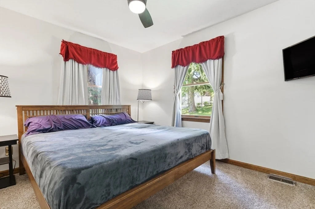 Photo of 100 Saint Nicholas Ave