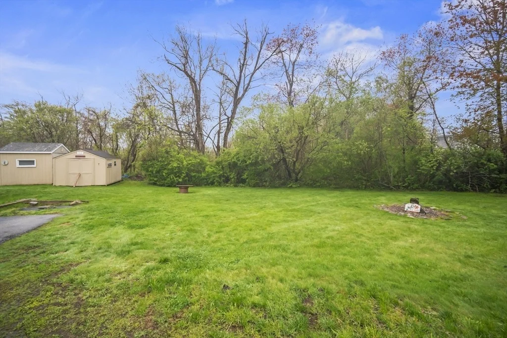 Photo of 105 Ann Vinal Rd
