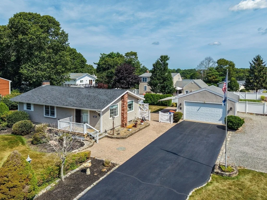Photo of 6 Robinhood Rd