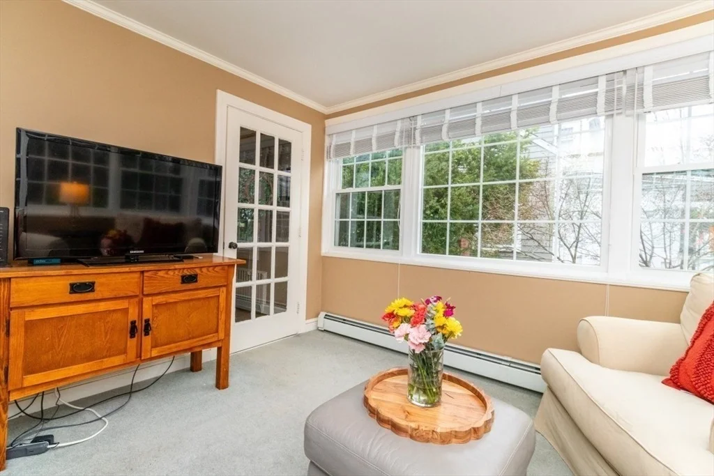 Photo of 484 Brook Rd