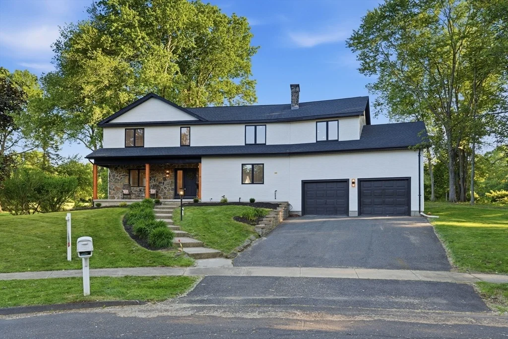 Photo of 93 Jonquil