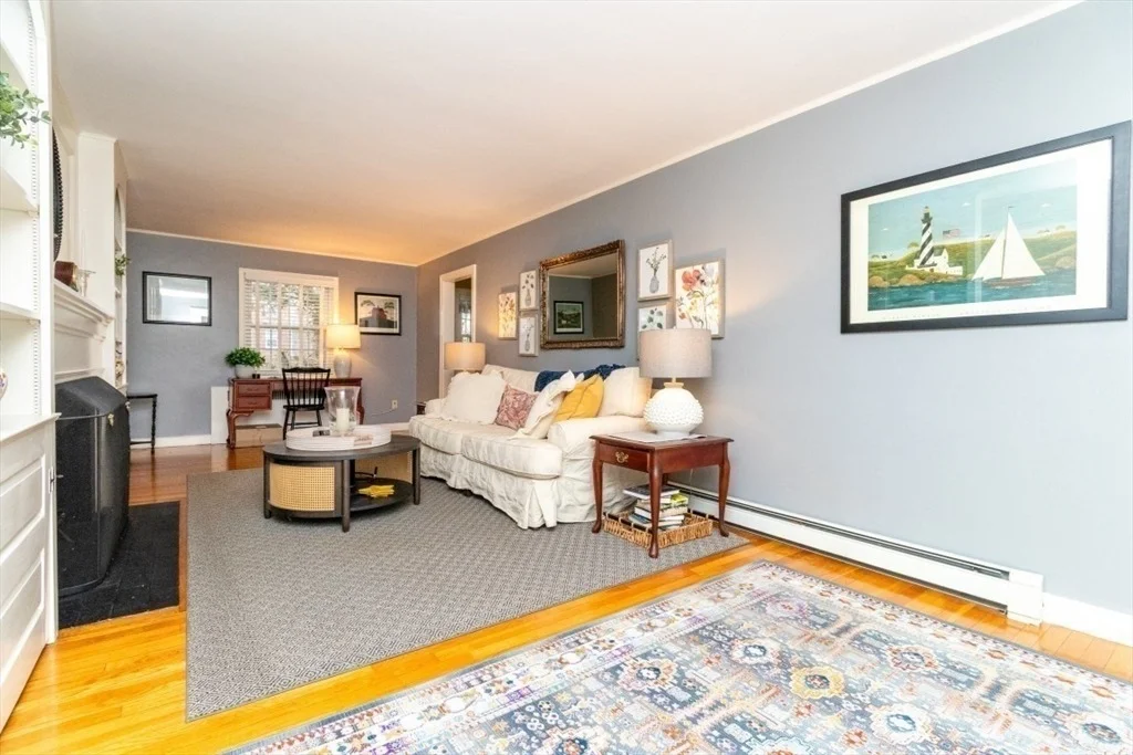 Photo of 484 Brook Rd