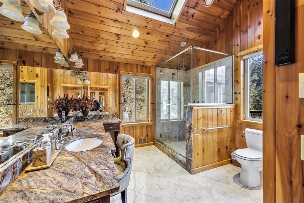 Photo of 77 Hazel Ln