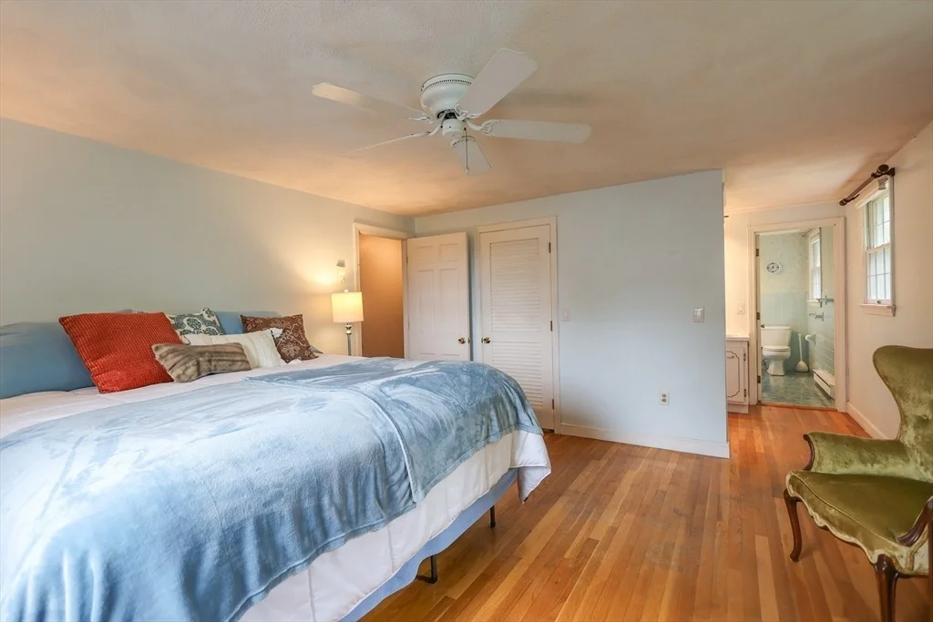 Photo of 10 Emile Circle
