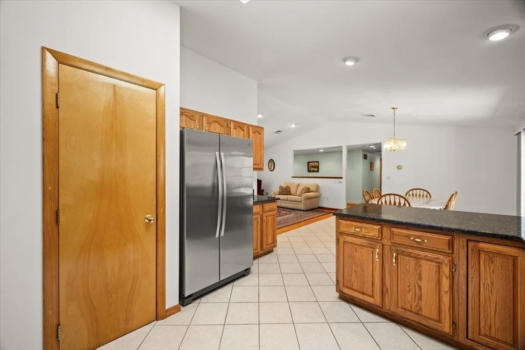 Photo of 8 Sherry Ln