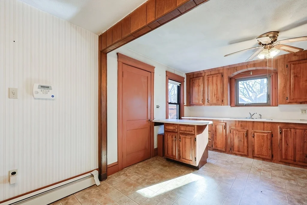 Photo of 940 Read St.