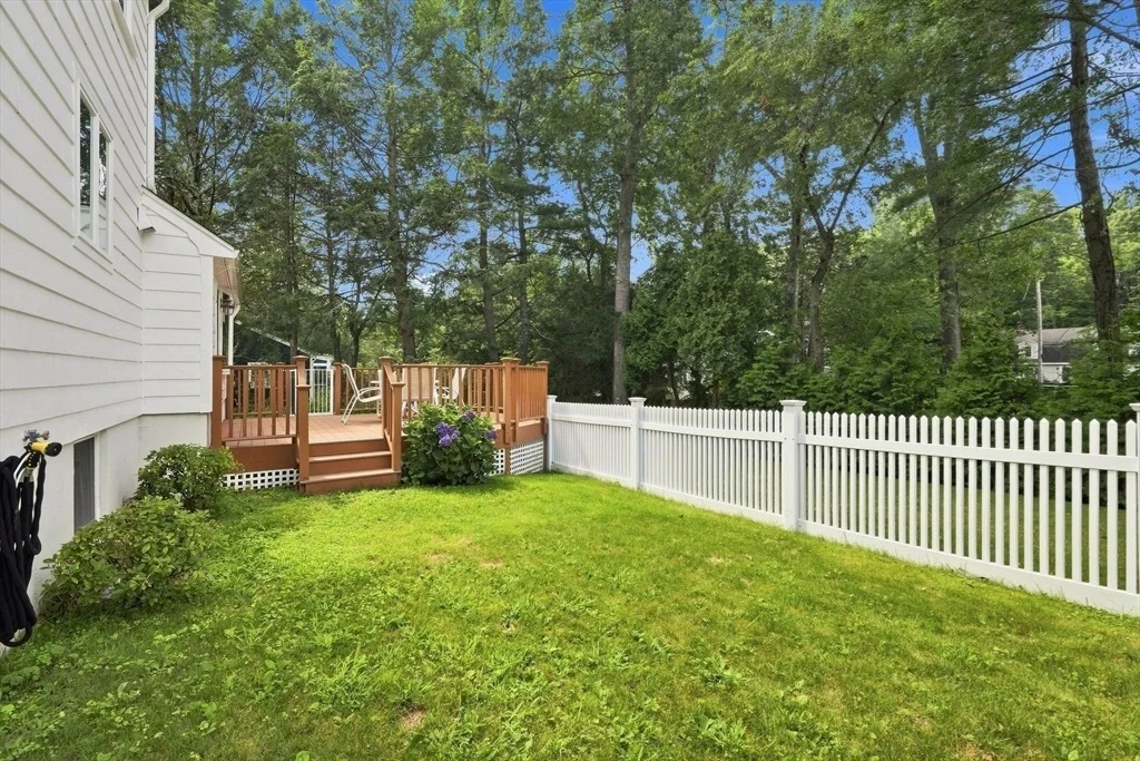 Photo of 6 Cedarview Rd