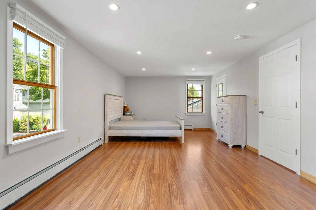 Photo of 134 Commonwealth Ave