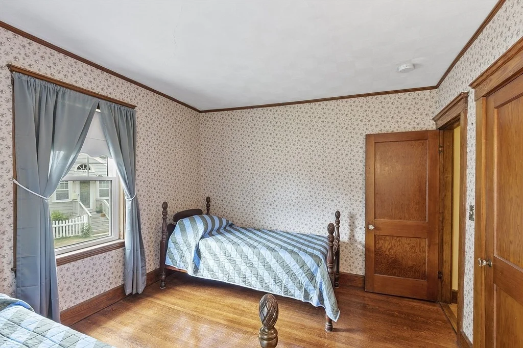 Photo of 5 Hoover Ave