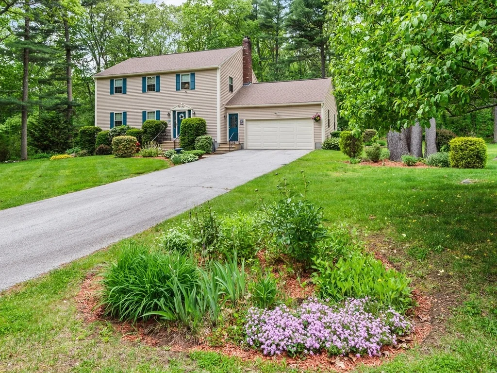 Photo of 3 Oakwood Dr