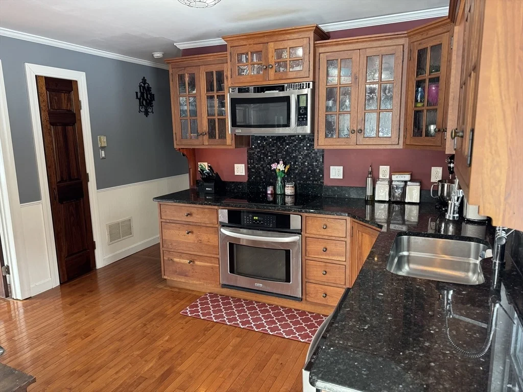 Photo of 31 Strowbridge Road