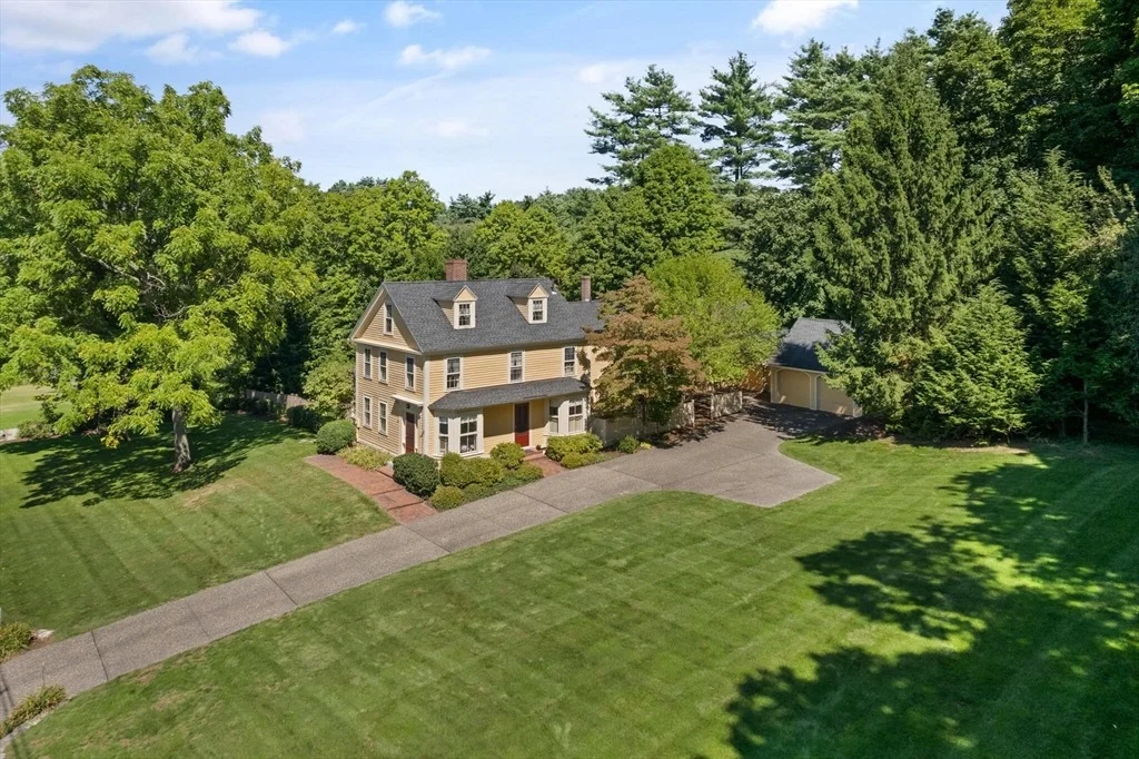 Photo of 520 Dutton Rd