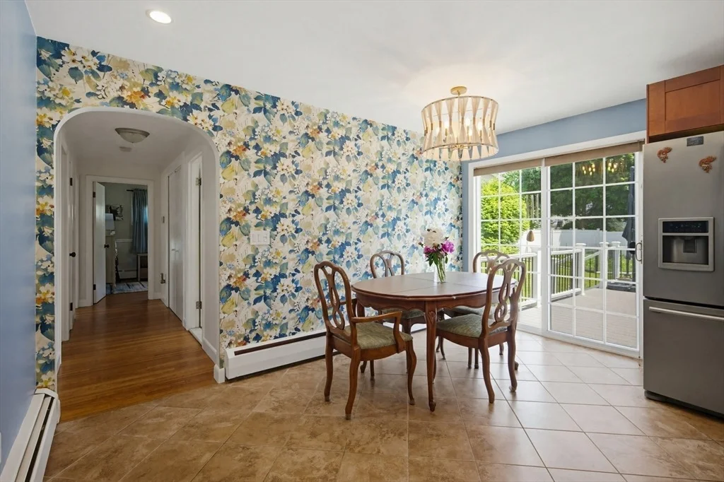 Photo of 377 Kenyon  Ave