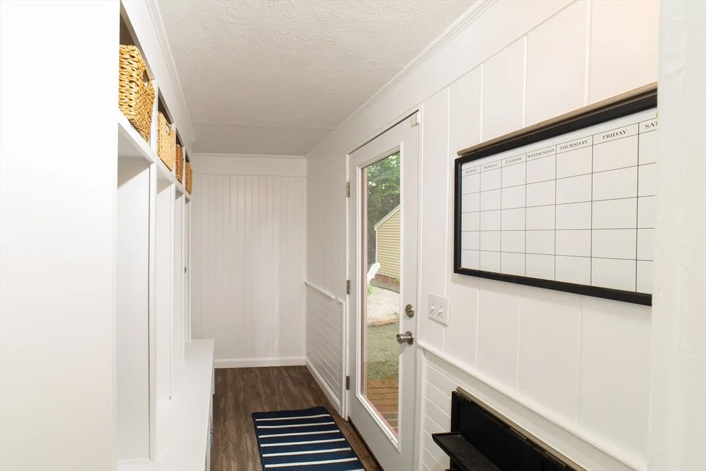 Photo of 30 Veery Rd