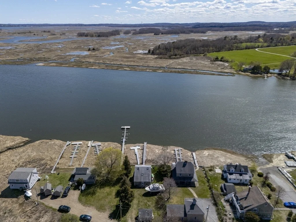 Photo of 58 Riverfront East