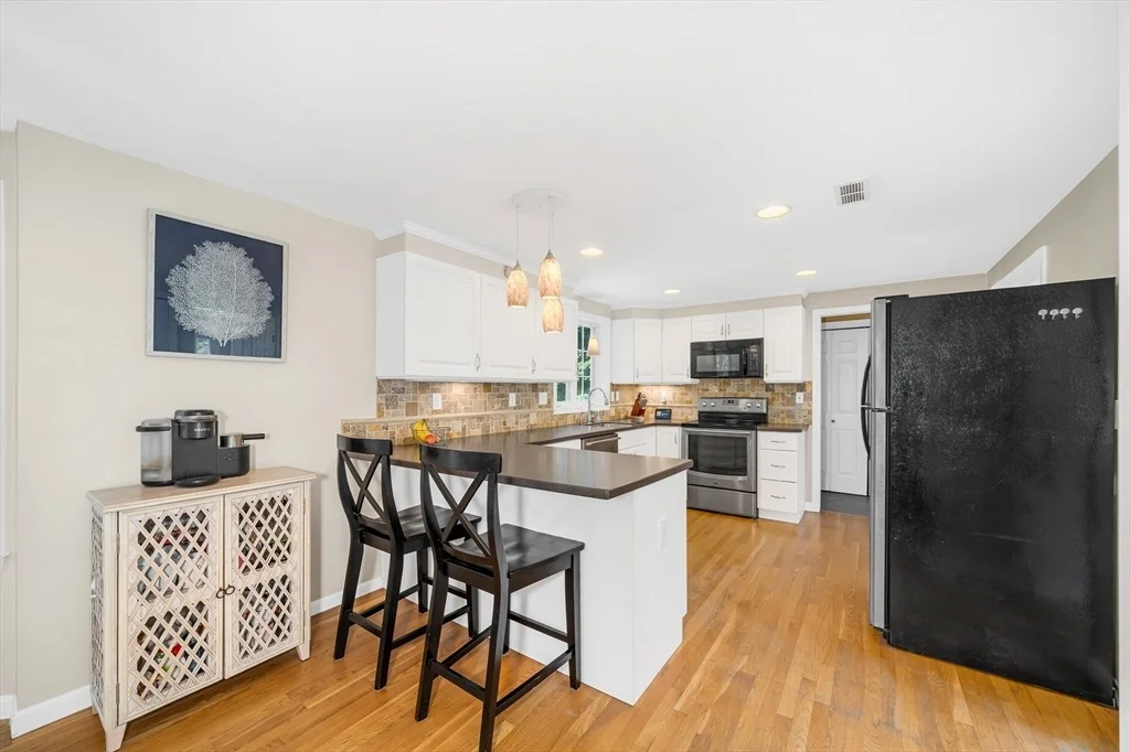 Photo of 104 Kimball Rd