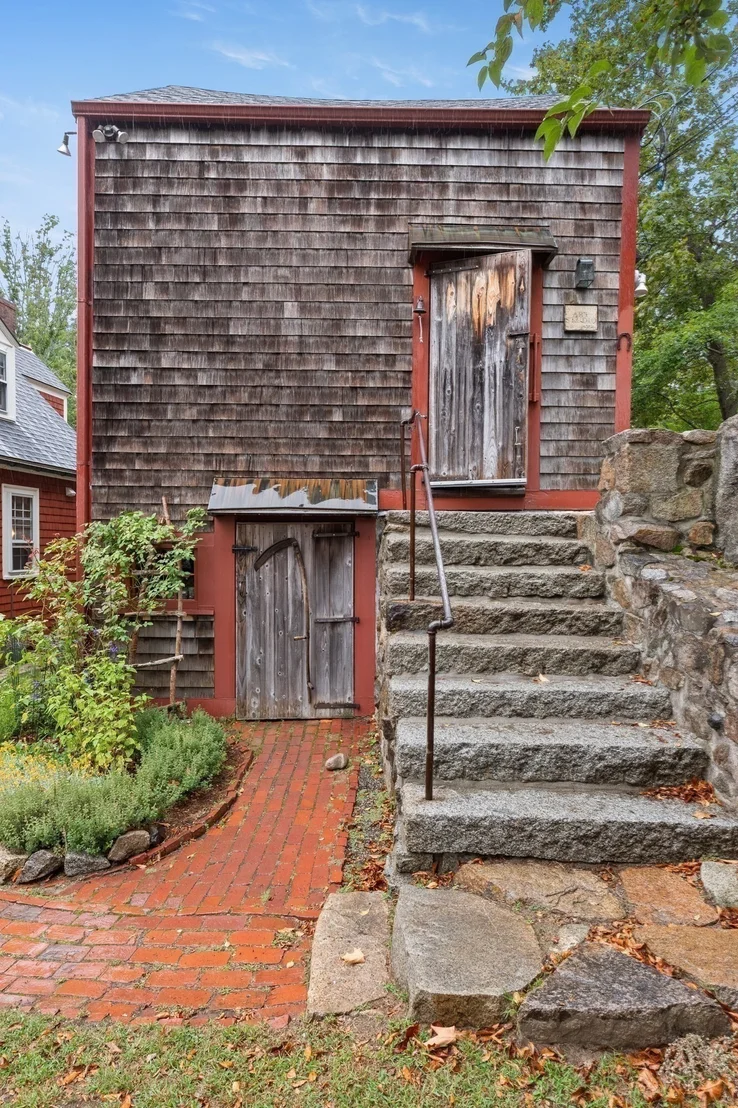 Photo of 146 Leonard St