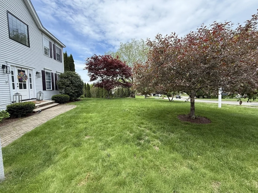 Photo of 5 Cortland Dr