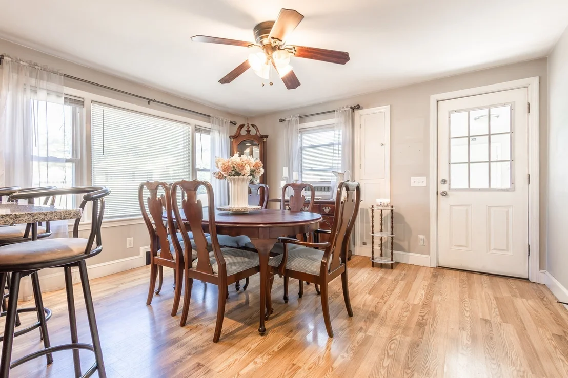 Photo of 9 Byron Ave