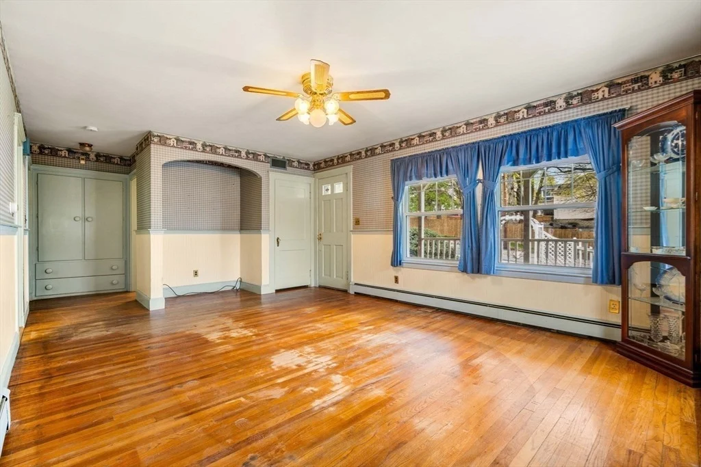 Photo of 38 Marsh Ave
