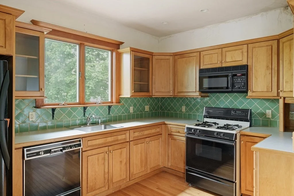 Photo of 20 Riverview Ave