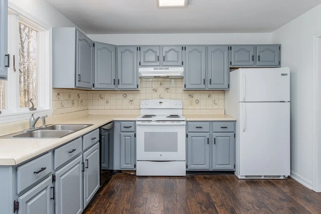 Photo of 106 Knower Rd