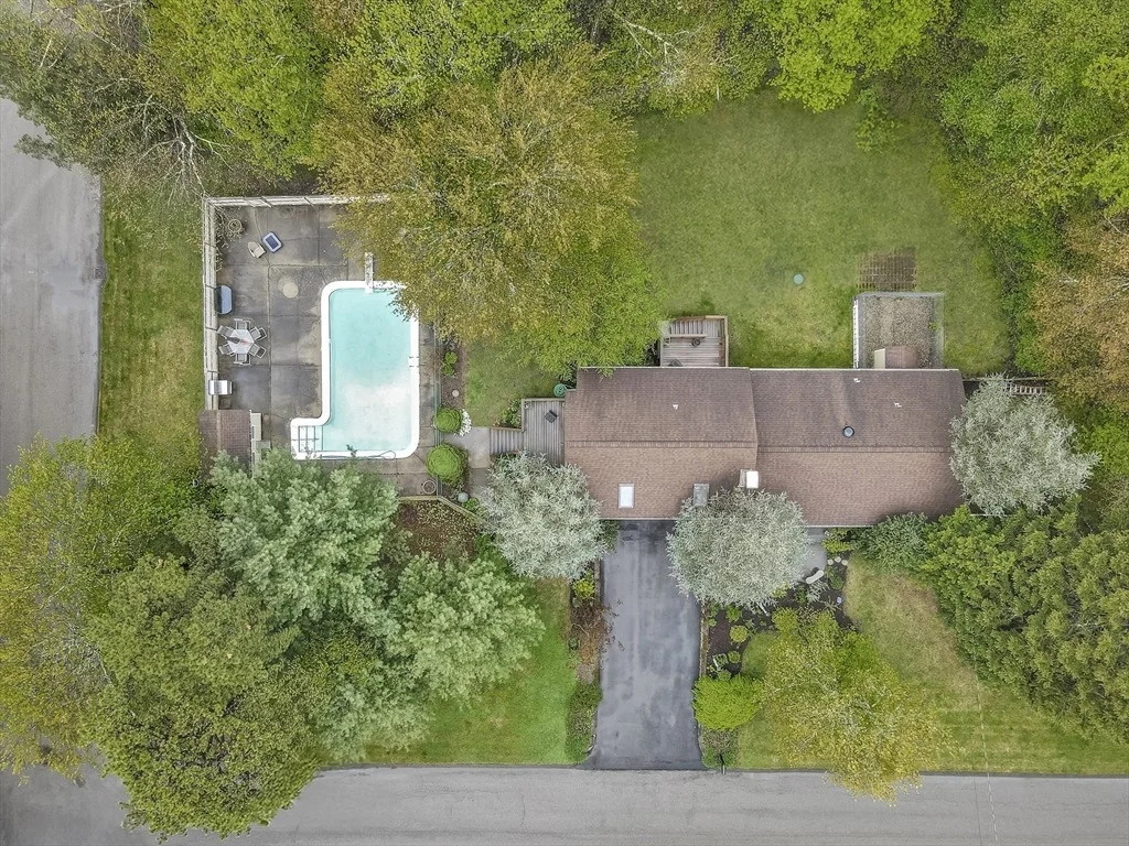 Photo of 93 Spring Hill Dr