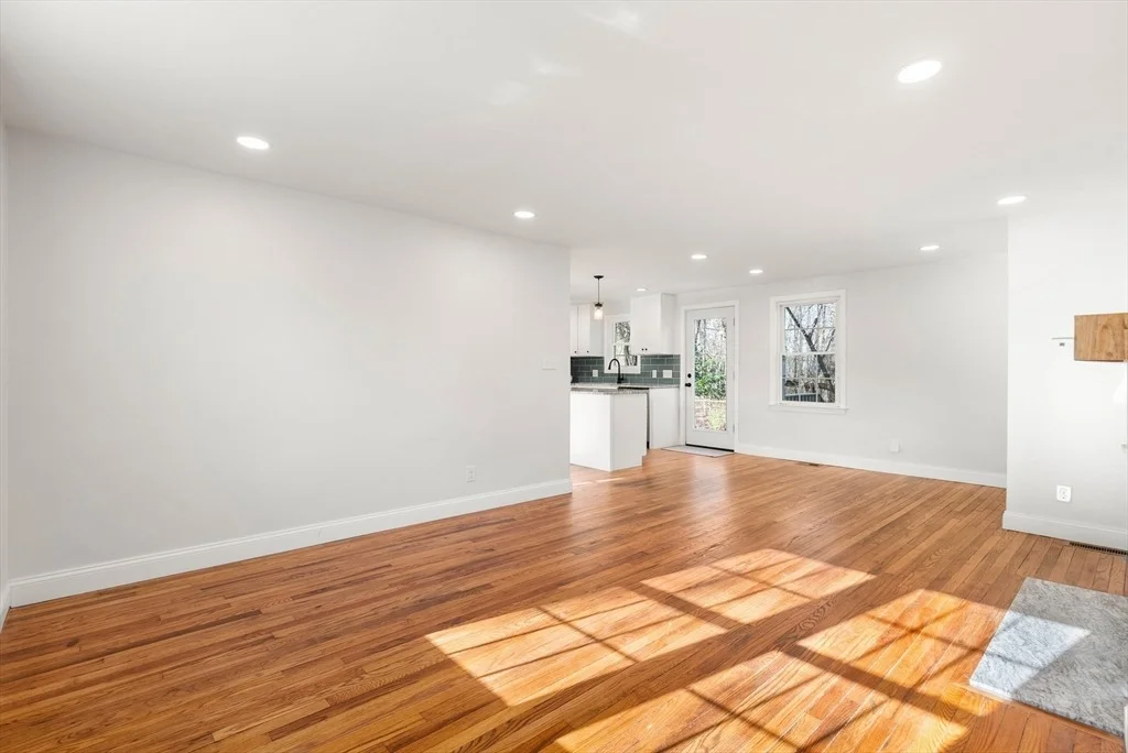 Photo of 48 Beeler Avenue